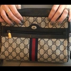 GUCCI VINTAGE SHOULDER/CROSS BODY BAG